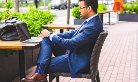 bag business businessman 2254124 2